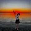 @6926878446564426753