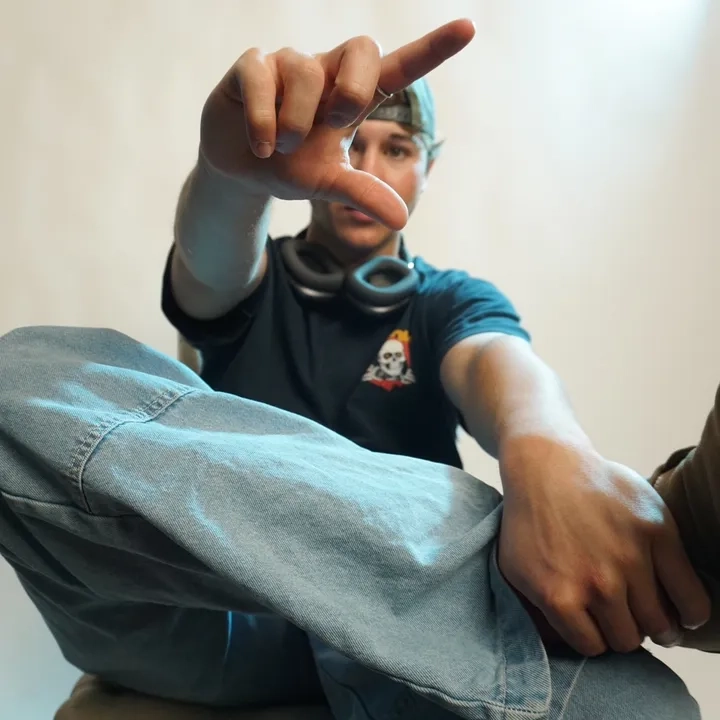 @clikcc