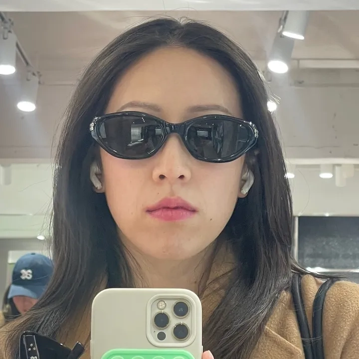 @melshopsalot