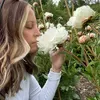 @laurasbestfinds