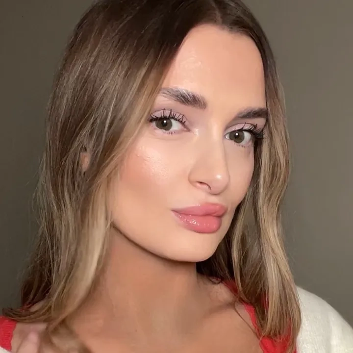 @herfitbeauty