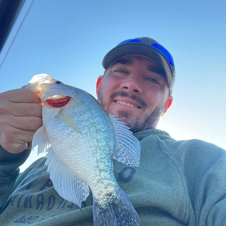 @b_lake_fishing