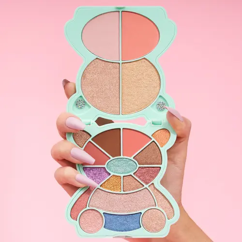 KimChi Chic Beauty Teddy Kim Palette - 21 Shades of Eyeshadow, Blush, Highlighter