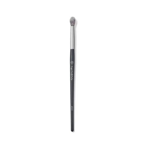 BK Beauty X Angie Hot & Flashy A502 Crease Shader Brush