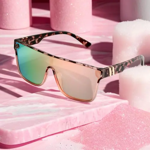 Y2k Summer Color Sunglasses, New Fashion Trendy Beach Eyewear Travel Accessories for Women & Men, Lightweight and Durable for Outdoor Sun Protection Glasses for Daily Use, Classic Shades, Stylish Shades