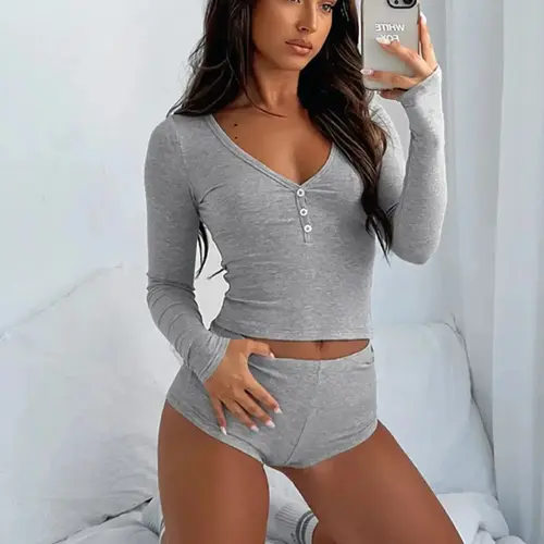Two-Piece Set Women's Casual Basic Solid Long Sleeve Cropped Top Set & High Waist Shorts Set, Button Front V Neck Top & Shorts Two-piece Set for Spring & Fall, Women's Two-piece Outfits Womenswear Lady