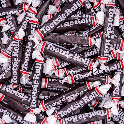 Tootsie Roll Juniors Chocolate Taffy Candies - Individually Wrapped, Long, Sweet, Soft, Chewy, Peanut-Inclusive, Corn-Infused Cocoa, Gluten-Free, 37 Cal Per Piece, Bulk Bagged Snack for Birthday, Halloween Treats, Valentines Day, Easy Sharing