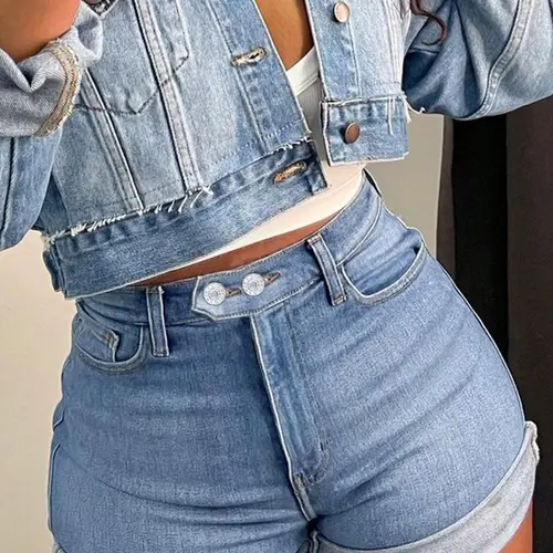Women's Solid High Waist Light Wash Cuffed Denim Shorts with DoubleButton Design and Drawstring, Perfect for Beach Vacations and Dates,Loose-Fitting Casual Style Denim Shorties