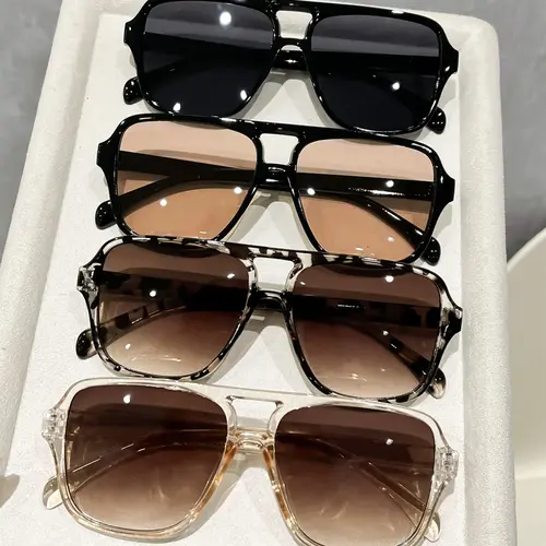 Elegant Vintage Women's Summer Square Framed Tinted Lens Plastic Sunglasses Set, Perfect for Beach, Street and Getaways