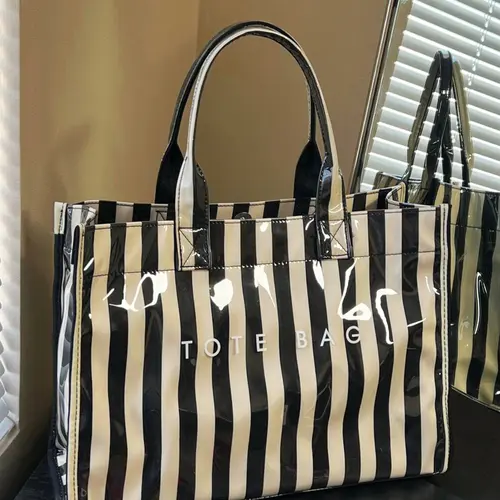 Valentine's Day gift handbag, women's versatile lightweight handbag, casual and fashionable multifunctional daily commute bag, shopping bag