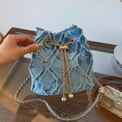 Women's Elegant Faux Pearl Decorated Crossbody Shoulder Bag, Exquisite Trendy Metal Drawstring Crossbody Bag, Fashionable Bag for Daily Use, Fashion Crossbody Bags