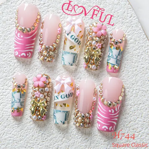 Lovful | Holiday FALLL Collection Handmade Acrylic Press On Nails | 10PCS Reusable | Salon Quality Rhinestone Decorations #SohoChic