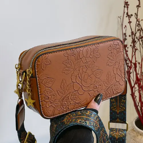 Women's Fashion Retro Floral Embossed Satchel Crossbody Bag, Elegant Commuter Bag, Fashionable Casual Bag, Casual Pu Leather Star Decor Zipper Shoulder Bag, Trendy Versatile High-quality Daily Commuting Bag