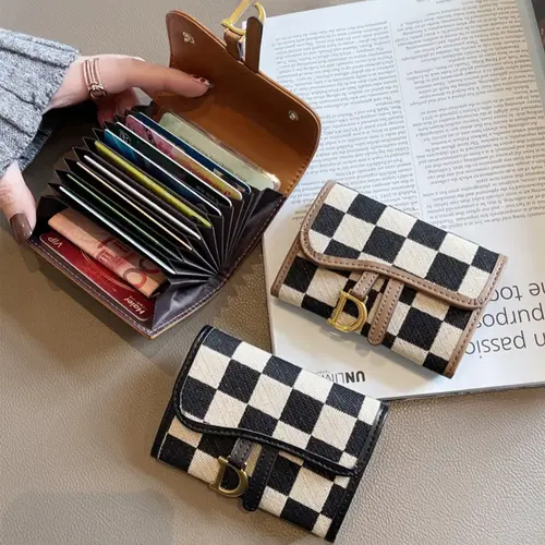 Women's Fashionable Checkerboard Pattern Card Holder, Casual Versatile D-buckle Card Holder, Trendy All-match Short Wallet for Daily Use, Card Organizer, Card Slots Pocket, Card Storage, Cardholder