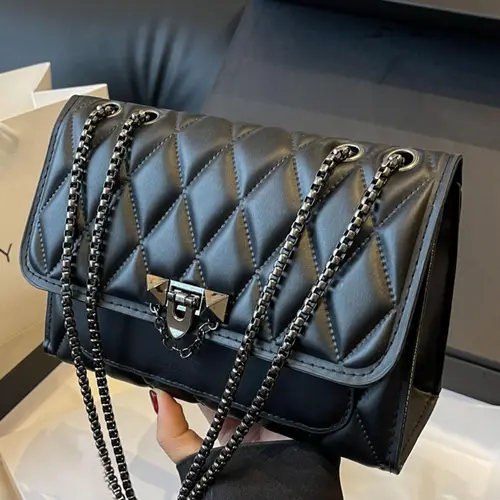 Women's Elegant Quilted Chain Strap Crossbody Bag, Trendy Plain Color Casual Shoulder Bag, Fashionable Bag for Daily Use, Handbag Shoulder Bag, Crossbody Shoulder Purses, Quilted Crossbody Bags