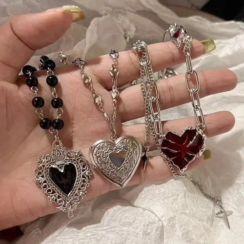 Heart Shaped Pendant Necklace, Trendy Charms Necklace, Hearts Pendant Necklace, Fashion Jewelry for Party, Daily Clothing Decor, Trendy All-match & Exquisite Jewelry for Birthday Gift, Necklace Set, Alloy Necklace, Fashionable Accessory