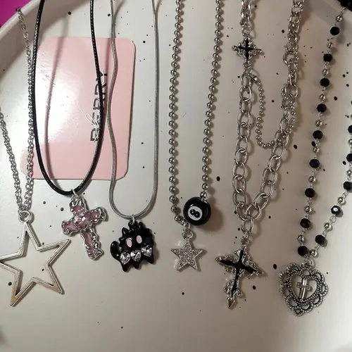 Punk Style Cross & Star & Heart Alloy Pendant Necklace, Fashion Pendants, Fashion Jewelry for Party, Daily Clothing Decor, Trendy All-match & Exquisite Jewelry for Birthday Gift, Decorative Necklace