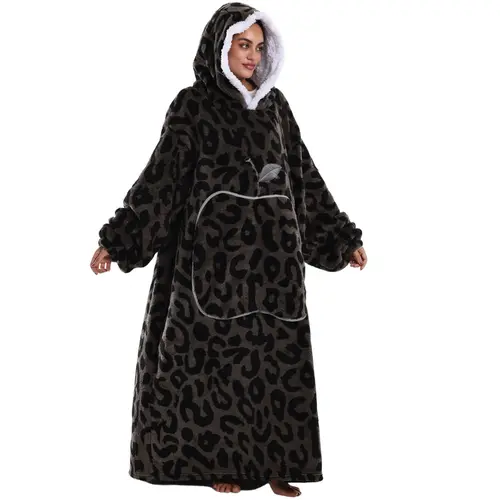 Msrlassn Oversized Hoodie Wearable Blanket Sleepwear as Gifts for Mom Girlfriend, Halloween 1Pcs Plus Size Super Soft Warm Flannel Comfortable Loungewear Womenswear Wearable Blanket for Women Men Adults with big Pocket