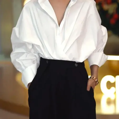 Women's Basic Plain Woven Batwing Sleeve Button Front Shirt Blouses, Loose Fit Casual Long Sleeve Collared Top for Spring & Fall, Ladies Clothes for Everyday Wear