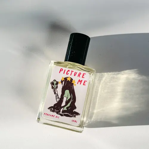 Picture Me-Roll on 15ml Oil: Raspberry, Roasted Marshmallow, Caramel, Sandalwood, & Soft Florals