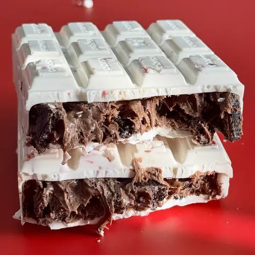 *REFILL KIT* Minty Mrs. Claus - Candy Cane Cookies & Cream Stuffed Chocolate Bar Kit