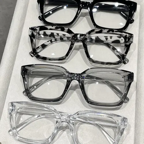 Unisex Fashionable Stylish Square Frames Non-prescription Eyeglasses, Square Frame Eyewear, Fashion Accessory Eyewear, Trendy Casual Clear Eyeglasses for Everyday Use, Fashion Accessories for Outdoor Activities