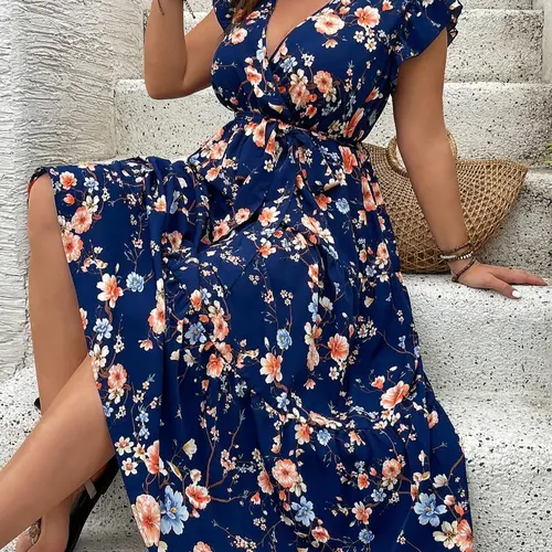 Plus Size Floral Print V Neck Dress, Casual Bohemian Boho Fashion Short Sleeve Summer Dress for Daily Outdoor Wear, Women Plus Clothing for All Seasons, Casual Summer Sundresses, Flower Print Dress, Womenswear