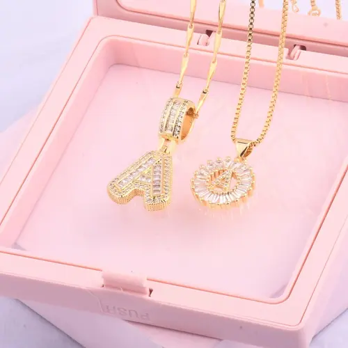 Initials Necklace with Box, 26 Letters Pendant Necklace for Women & Girls, Fashion Jewelry for Party, Daily Decor, Trendy All-match & Exquisite Jewelry for Birthday Gift, Personalized Initial Necklace, Fashionable Accessory, Elegant Necklace