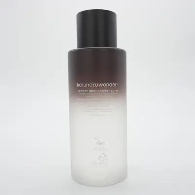 Haruharu Wonder Black Rice Hyaluronic Toner Liquid, 300ml - Gentle, Soothing, Fresh Cleansing Moisturizer for Sensitive Adults' Selfcare, with Nourishing Green Tea Extract & Hyaluronic Acid for All Skin Types