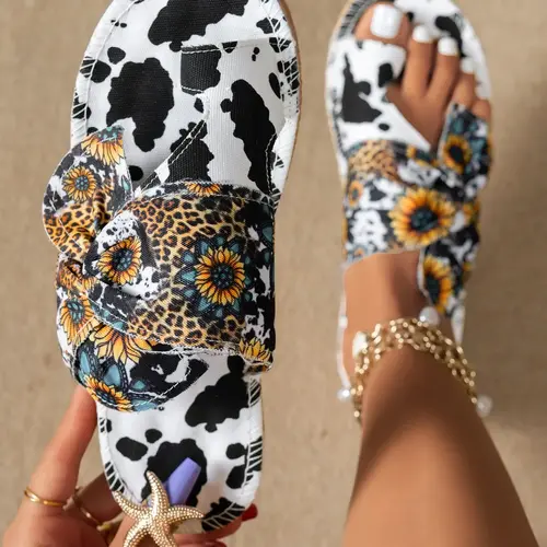 Summer New Women's Sandals, Lightweight Comfortable Sole Leopard Print Flat Sandals, Casual Beach Holiday Shoes, Ethnic Style Sandals, Bohemian Style Sandals, Boho Style Sandal, Stylish Flat Sandals