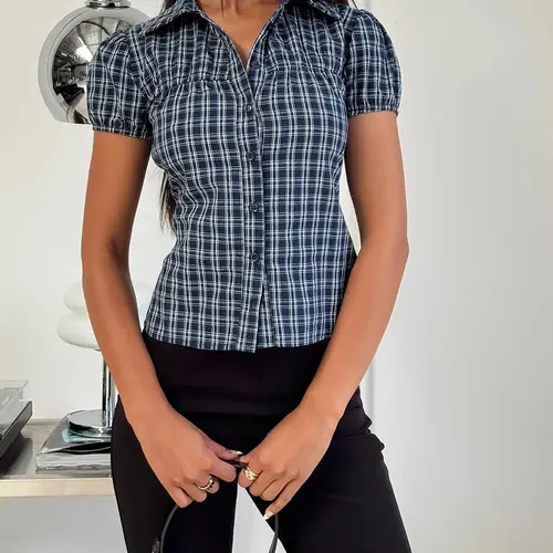Women's Plaid Print Button Front Shirt, Casual Slim-fitting Shortsleeve Collared Top for Daily Wear, Ladies Clothes for All Seasons, Womenswear, Blouse, Casual Style Shirt, Casual Everyday Top, Casual Chic, Blouses Shirts Tops