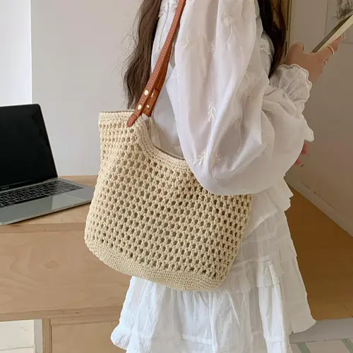 Large Capacity Women's Casual Woven Shoulder Tote Bag, All Seasons Cut-out Design Beach Bag for Vacation Daily Commute Casual Everyday Bag