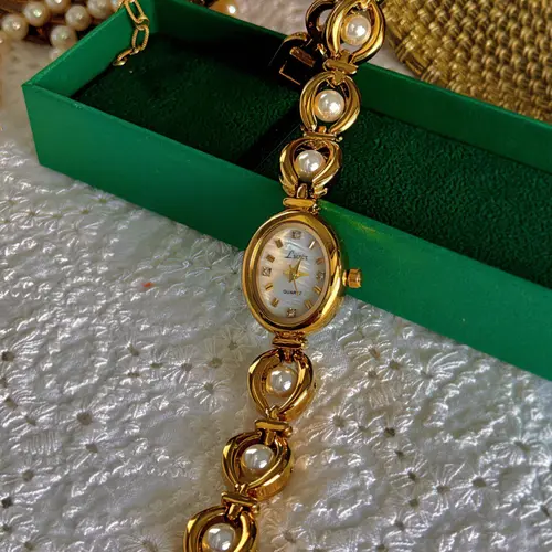 Women's Elegant Fashion Quartz Watch with Faux Pearl Bracelet Strap, Trendy All-Watch Exquisite for Parties and Daily Wear, Exquisite Gift Watch, Fashionable Stylish Watch