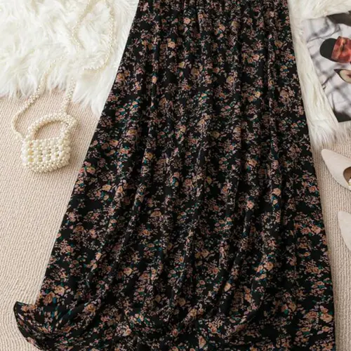 【Plus Size】 Ditsy Floral Print Long Skirt, Floral Printed Skirt, Casual Fashionable Skirt, Boho Fashion Casual Skirt for Daily Holiday Vacation Wear, Women Plus Clothing for Summer, Boho Casual Skirts