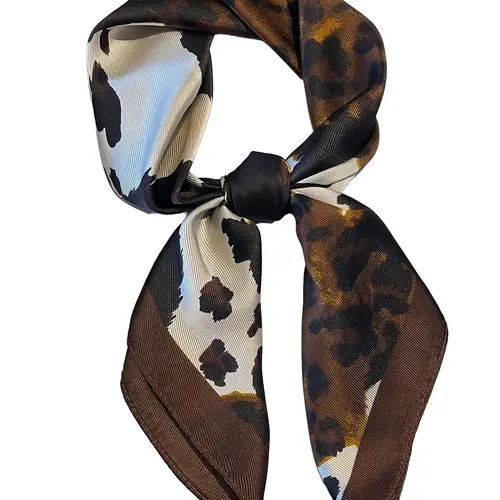 Elegant Women's Scarf, Fashionable Unique Leopard Print Headscarf, Thin Woven Fabric, Fitted Style, Fitted Shape, Versatile Hair Accessory for All Seasons, Boho Style Scarf, Easy Styling Options, Head Wrap, Neck Wrap, Neckscarf, Summer Scarf