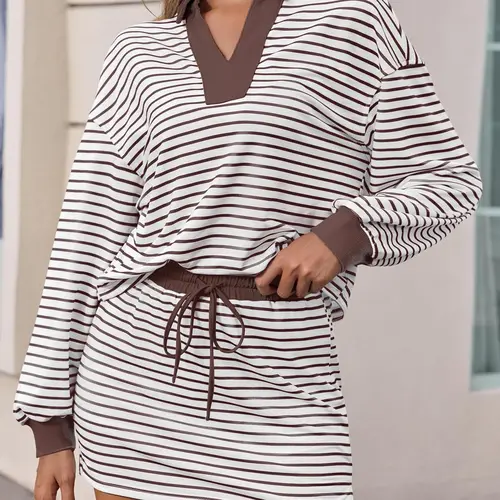 Fisoew Women's Striped 2-Piece Outfits, Oversized Printed Long Sleeve Matching Crew Neck Sweatshirt & Skirt Set for Casual Lounge, Workout, Striped Two Piece Set, Oversized Striped 2-Piece Skirt & Top Sets