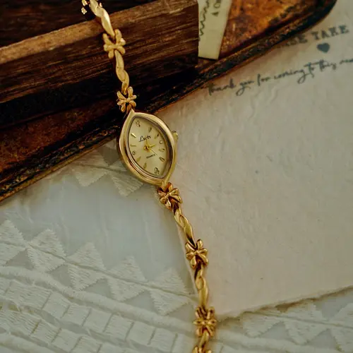 Elegant French Vintage Women's Quartz Watch, Small-Dial Waterproof Chain-Style Wristwatch for Daily Wear and Evening Events, Fashionable Waterproof Wristwatch, Quartz Analog Watch, Fashionable Stylish Watch, Fashionable Watches