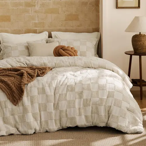 【Summer Sale Deals】Bedsure Checkered Farmhouse Shabby Chic Comforter Set ,Boho Tufted Bed Set, King Size Bedding, 3 Pieces, 1 Plaid Geometric Comforter and 2 Pillow Shams,Jacquard Design Soft Breathable Lightweight All-Season Filling OEKO-TEX Certified