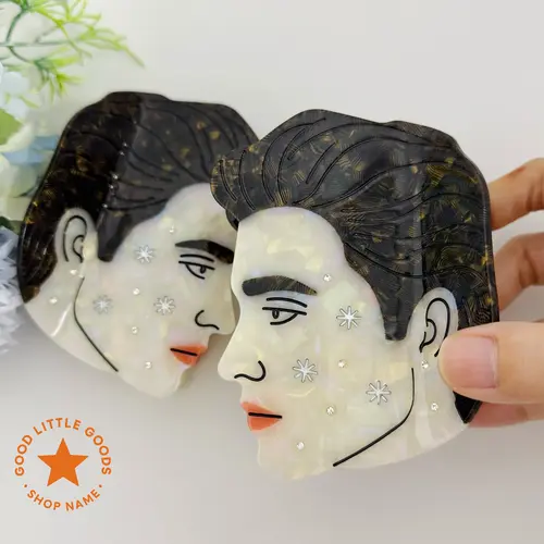 Midnight Ed Glitter Face Double-Sided Claw Hair Claw Clips for Twilight Fans, Handsome Character Durable Plastic for Women & Girls, Casual Design, Premium Hair Accessory for Catmom, Wife, Her, Bestie, BFF, Valentine's Day Gift