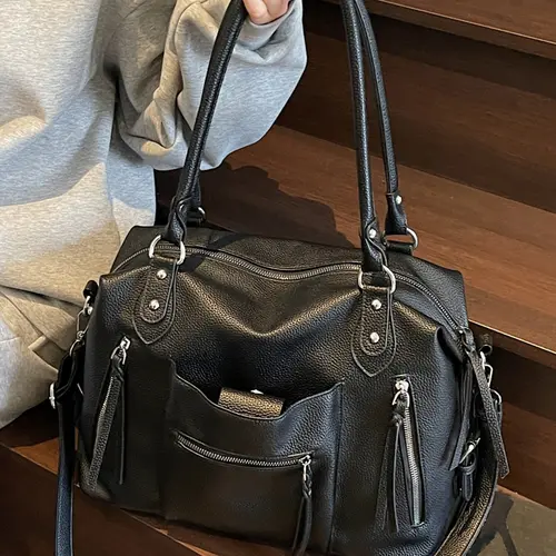 Retro tote bag, versatile textured commuter messenger bag, women's one-shoulder messenger bag, Casual commuter bag, Casual Bags, suitable for daily commuting, short-term travel, etc.
