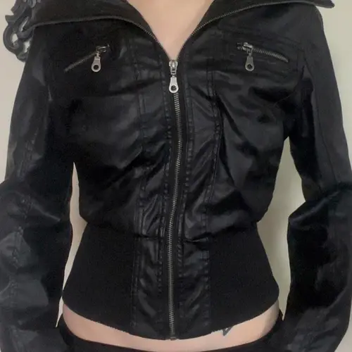 Women's Solid PU Leather Long Sleeve Zipper Jacket, Zip Front, Casual Fashionable Outerwear, Stylish and Comfortable Jacket for Daily Wear, Biker Jacket, Casual Fall Jacket