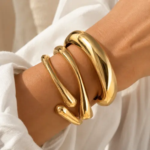 Women's 17KM Chunky 14K Gold Plated Exquisite Bracelet Set - Layered, Everyday Wear, Gold Aesthetic Arm Cuff & Bangle Stackable Fashion Jewelry Gifts