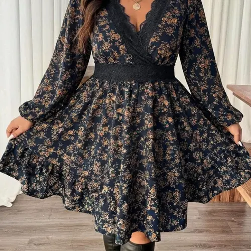 Plus Size Women's Ditsy Floral Lace Patchwork Woven V-Neck Dress, Casual Slim Fit Long-Sleeve Dress for Spring & Fall Seasons, Casual Wear, Everyday