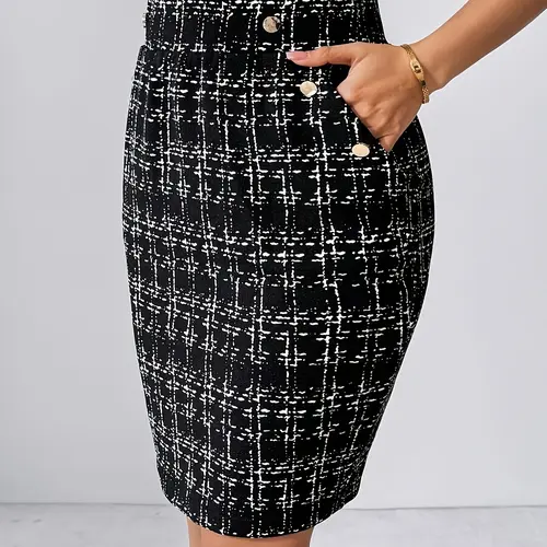 Women's Plaid Houndstooth Short Skirt with Pockets and Metal Buckles, Autumn Work Casual Daily Wear, Slim Fitted Fit, Fitted Silhouette, Casual Skirt, Fall Aesthetic Skirt, Fitted Design Skirt