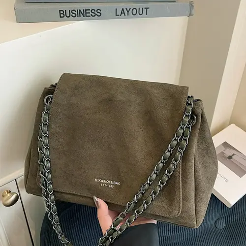 Women's Fall/Winter Suede Shoulder Bag with Fashion Woven Chain, Stylish Crossbody, Chic Chain Crossbody, Ideal for Commuting and Shopping, Perfect Gift Chain Bag