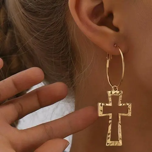 Women's Gold-Tone Cross Dangle Earrings, Vintage Long Chain Costume Jewelry, 1 Pair Swinging Statement Earrings, Adds Instant Chic Edge, Ideal Gift Ideas for Her