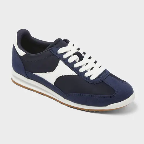 Women’s Skyler Sneakers with Memory Foam Insole – Universal