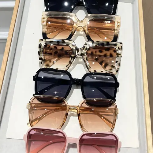 6 Pairs Classic Multi-Color Women's Sunglasses, Durable PC Material, Uv400 Protection, Ideal for Sunshade, Beach Vacation, Fashionable, Stylish Sunglasses, Summer Trendy Sunglasses, Beach Eyewear