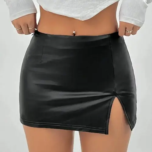 High Elastic Leather Low Waist Mini Length Skirt, Casual Fashionable Skirt, Fitted, Stylish Chic Women's Fashion, Perfect for Casual and Party, Comfortable and Trendy Design, Womenswear
