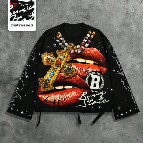 Men's Vintage Street Style Saint Graphic Print Long Sleeve Round Neck T-Shirt, Loose-Fitting Short Fit, Fall 2000s Fashion, Streetwear, Cropped, Clothes, Tee